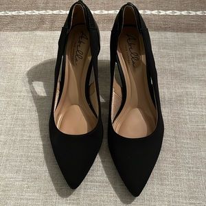 Black heels. Worn once. Nice heel size. Extremely comfortable. Size 6 1/2.